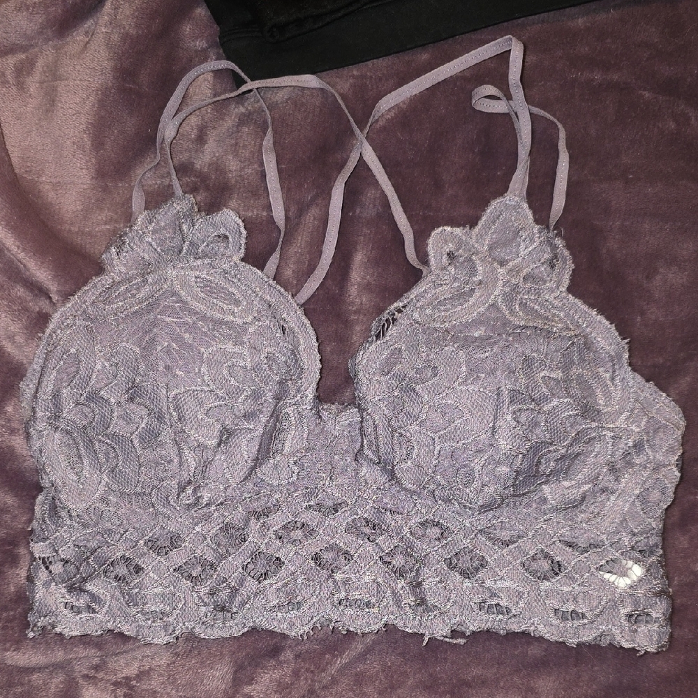 Anemone Lace Bralette in Soft Purple
